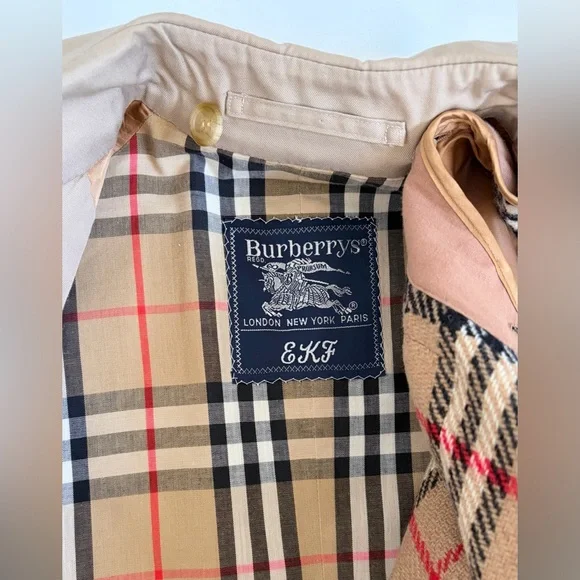 Burberry Vintage Long Kensington Heritage
Trench Coat Women’s size 14 - Picture 16 of 16